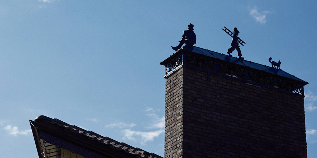 Подними глаза! Необычные крыши Владимира с фигурными ловцами ветра и другими украшениями