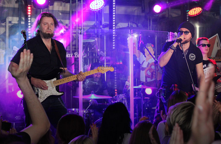 Новый альбом «Рекорд Оркестра»: Балканщина, рок и «синяя смурь»