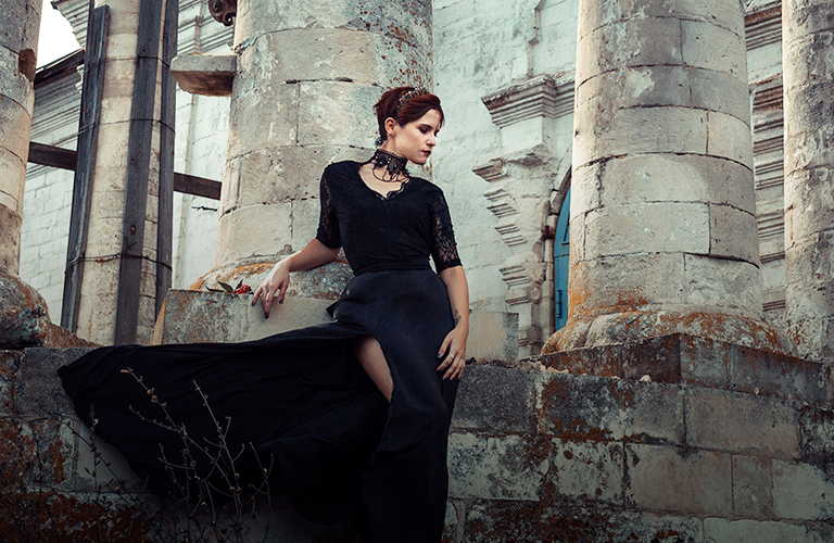 Героини фильмов «Он — дракон» и «Макбет» в объективе Александры Кейли