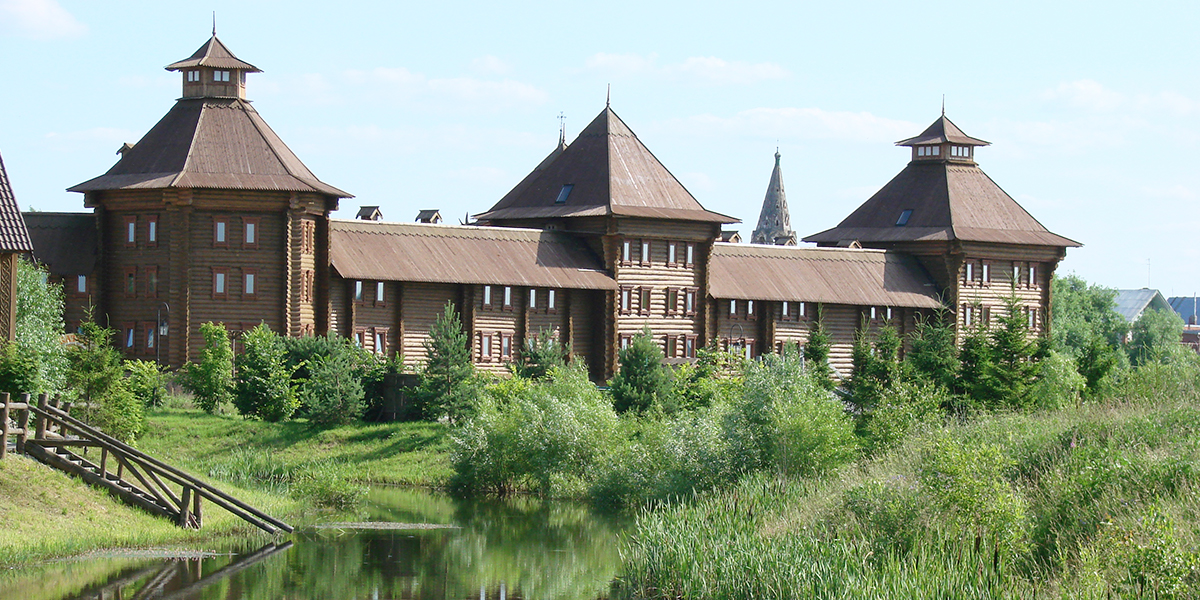 Незабываемое времяпрепровождение в театральной гостиной экоотеля  «Горячие ключи»