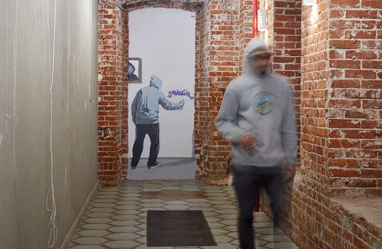 Мишкин проник на «Фабрику», где оставил свой художественный след