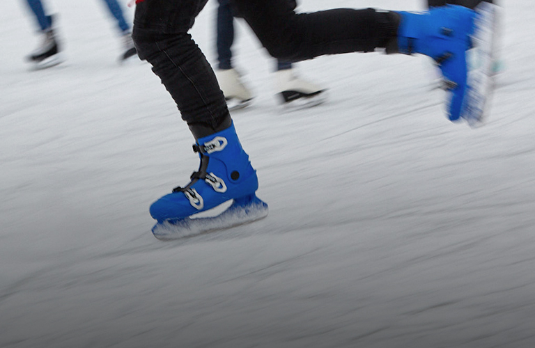 Лёд ждёт: каток на бульваре Пушкина и два десятка «коробок» готовятся к открытию