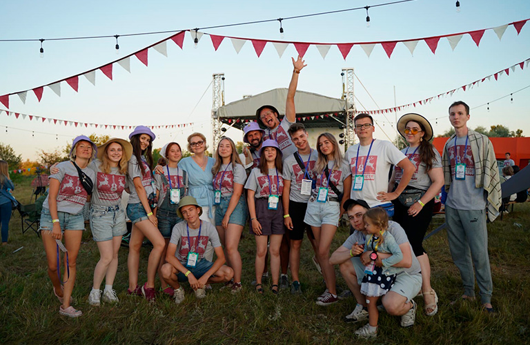 Крутые выходные: «Макушка лета» и первый в этом сезоне открытый кинопоказ