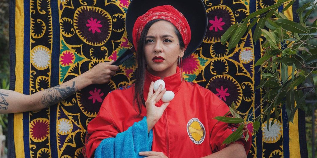 Russian Woman: три летних образа, навеянных нарядами певицы Манижи