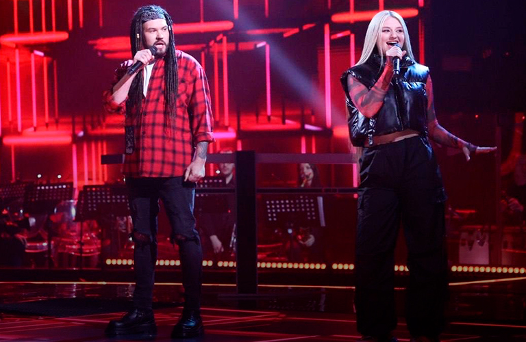 Певица из Коврова Маша Мэй выиграла в «Поединке» на шоу «Голос»