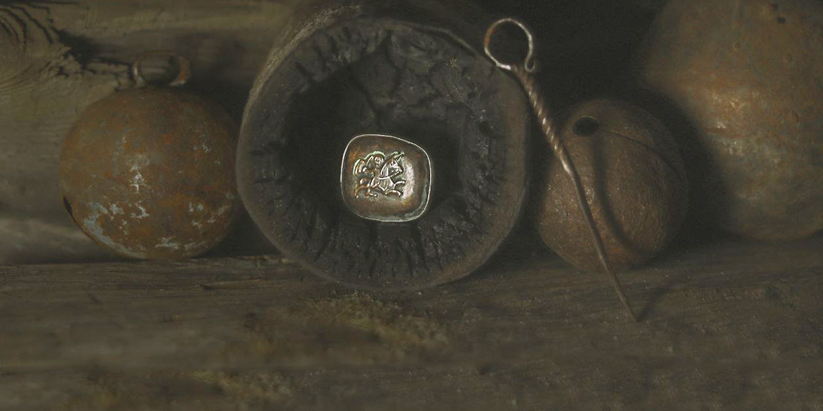 Танцующие птицы и гарцующий всадник. Украшения по мотивам белокаменной резьбы соборов