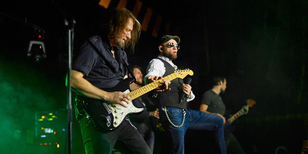 «Жрать и не толстеть» – новая песня-заклинание от владимирских рокеров «Рекорд Оркестр»