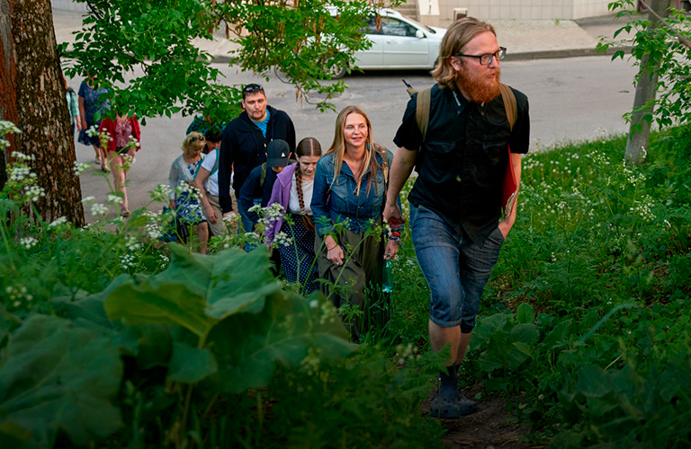 Открытия вас ждут буквально за углом: история проекта «Экскурсии от местных для местных»