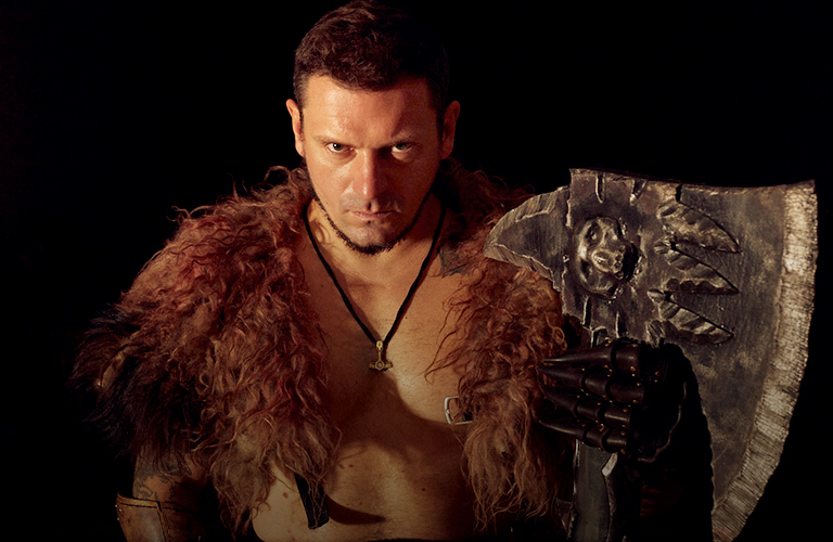 Варвар, маг из Warhammer и наемник из постап-мира: три антуражных образа владимирского ролевика