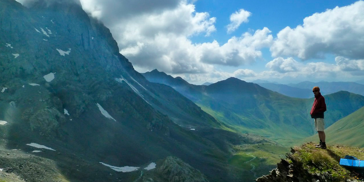 «Самая яркая эмоция — всегда страх». Владимирский скалолаз о подъемах и спусках