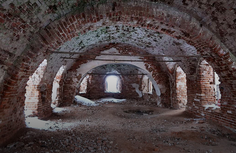 Сталкерский starter pack и заброшенные деревни глазами московских тревел-блогеров