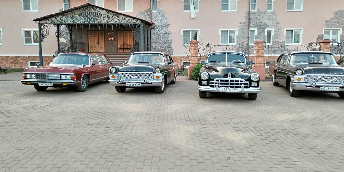 Слет «Чаек»: четырехколесные легенды автопрома в Суздале