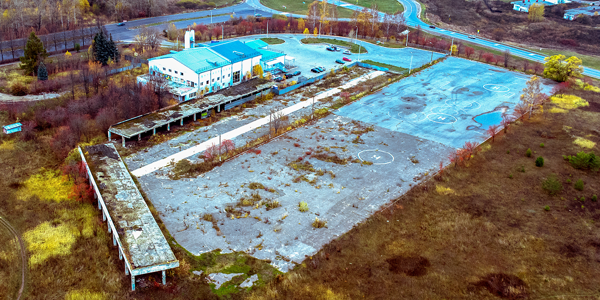 Разрушенные, заброшенные, осенние: платформы суздальского автовокзала