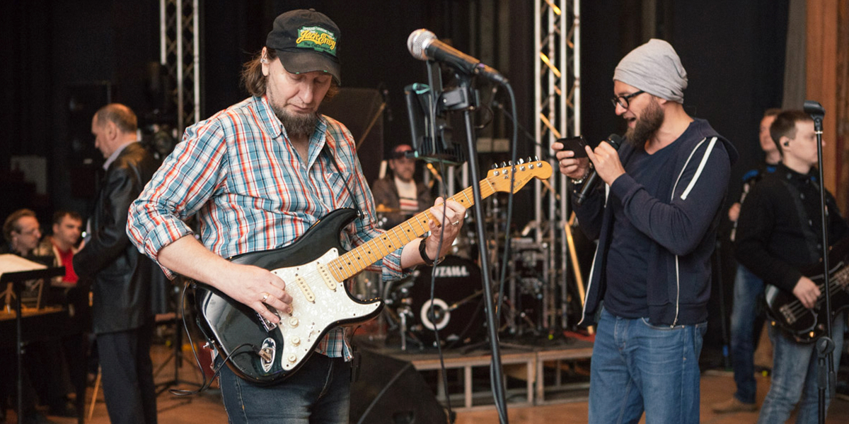 «Буковки» — новая песня для школьных линеек от группы «Рекорд Оркестр»