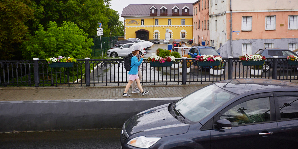 Переиграл и уничтожил. Вместо жары июль вновь наградит нас ливнями с грозами
