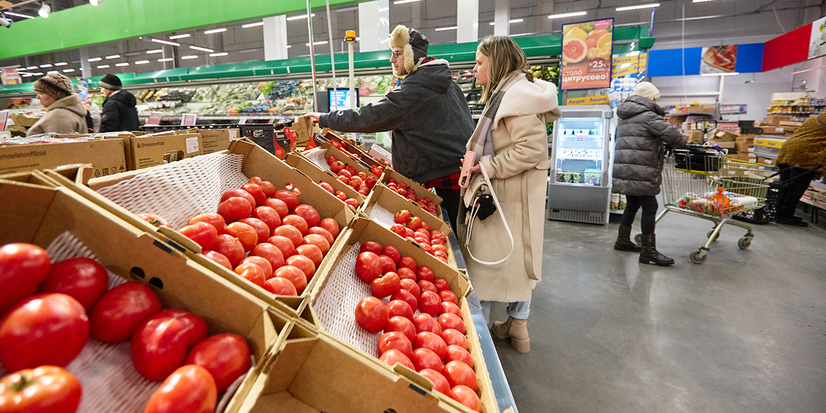 Инфляция в тарелке. Проверяем, как выросли цены на продукты и на что хватит прожиточного минимума