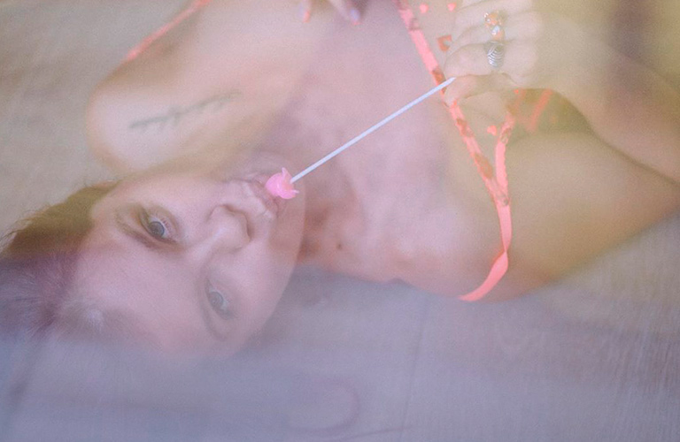 Необычные места для секса с Ренатой Фокс