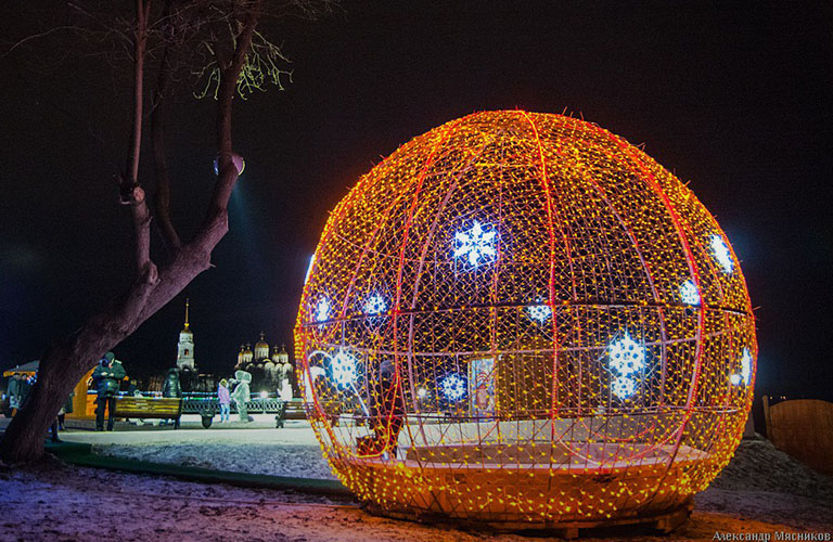 Новые фонари, украшения и валидаторы. Владимир готовится к зиме
