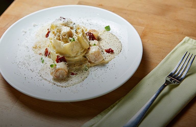 Тосканское паппарделле с сычуаньским акцентом для владимирского амбассадора чемоданов-самокатов