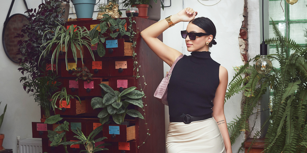 Царица Клеопатра, не меньше! Наряды утонченной девушки с твердым характером