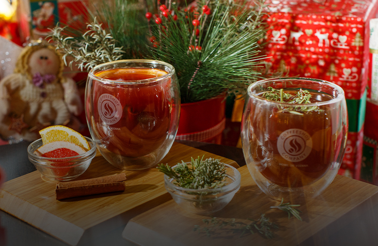 Согреваемся со вкусом! Топ самых подходящих напитков для январских праздников