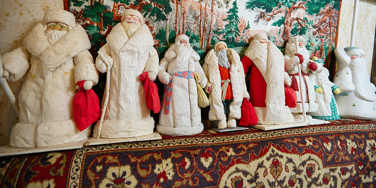 Из ваты, бумаги, опилок и гипса: дом ковровского коллекционера захватили волшебники времен СССР