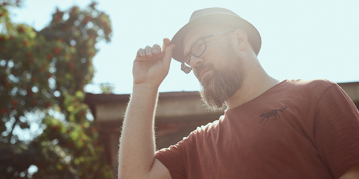 «Невозмутимый радостный воин» — многочастная история личностной борьбы