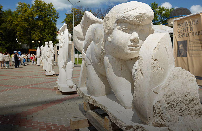 Красота белокаменных изваяний, доведенных до идеала. Итоги первого стоунфеста Владимира
