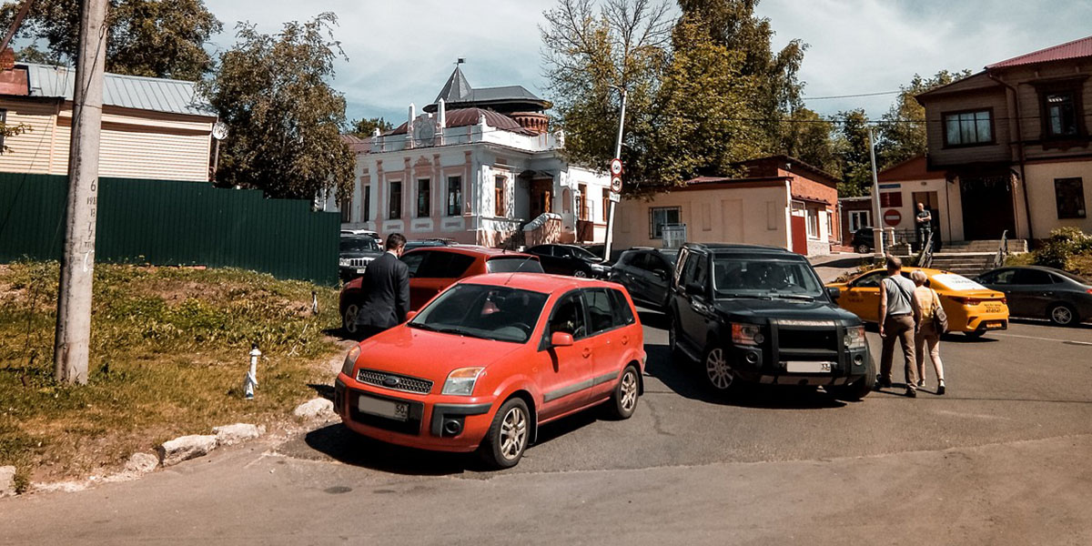 Новые и бесполезные. Запреты на парковку во Владимире