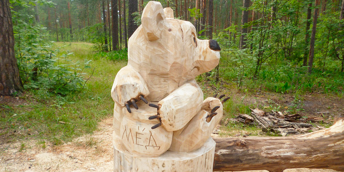 Винни Пух, Чебурашка и компания: очередные деревянные обитатели сказочного леса в Гусь-Хрустальном