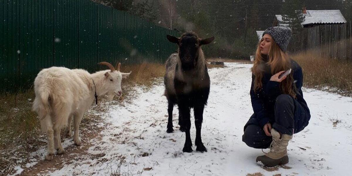 Муромлянка «Поля из деревки» стала спецкором YouTube-канала «Редакция»