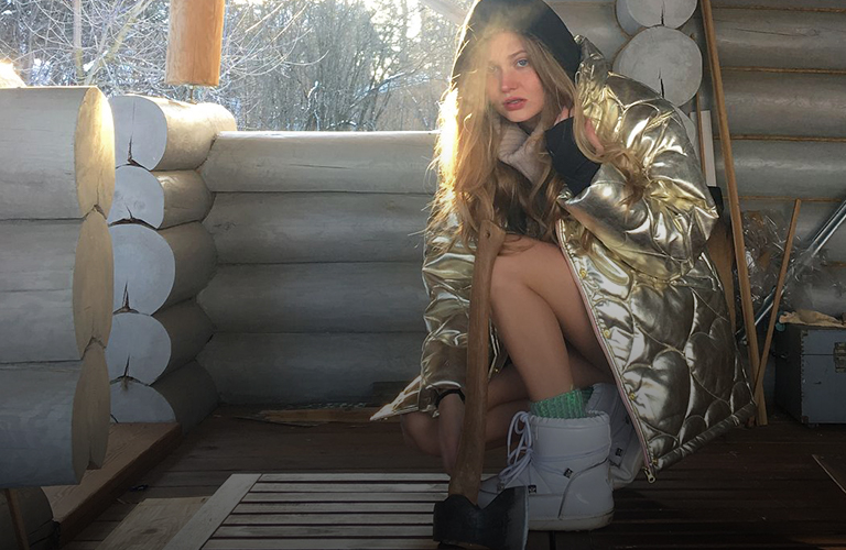 «Анти-тревел» в Ейске: наша «Поля из деревки» парилась в бане у местной тиктокерши