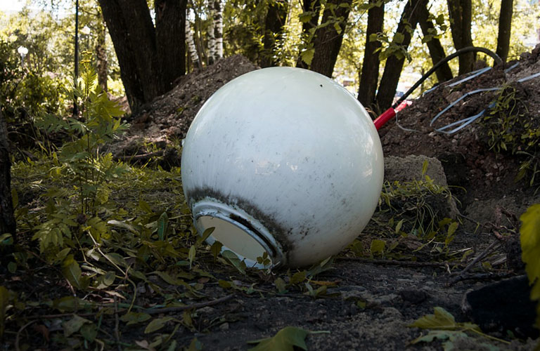 Ремонт на Чайковского: Забора нет, а реконструкция сквера идет