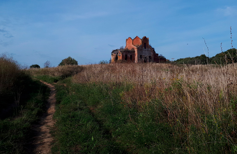 Экспедиция в Карельскую Слободку: заброшки и местная легенда 