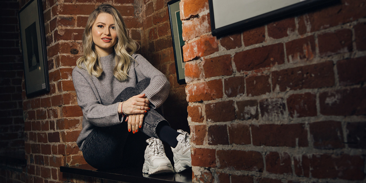 Микс классики и спортивного шика от бизнес-леди Анны Жуковой