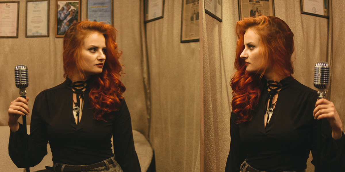 Почти булгаковская Маргарита и другие образы владимирской фолк-певицы