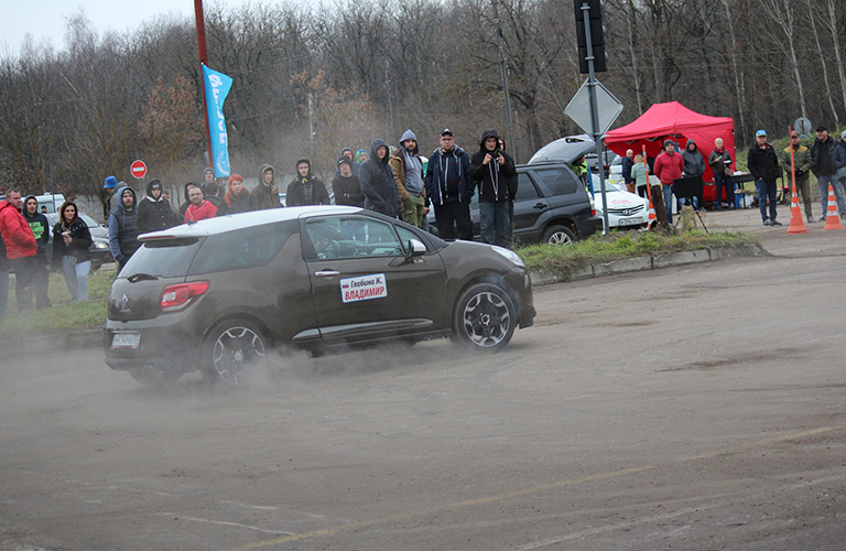 Владимирские девушки рулят, или Женская лига в автоспорте
