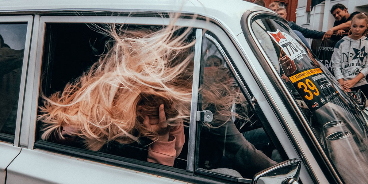 Парни померялись децибелами прямо на площади