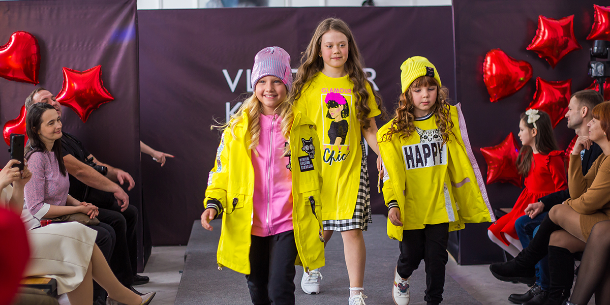 Первые шаги на подиуме. Во Владимире прошел детский показ модной одежды