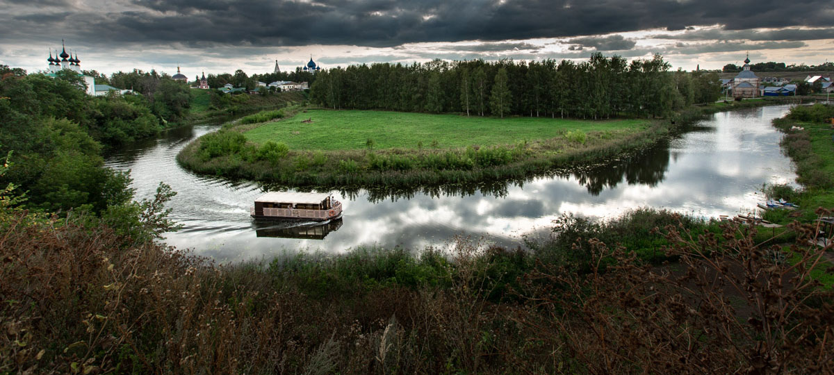 Прогулка на речном трамвайчике, или Как осмотреть Суздаль за 45 минут