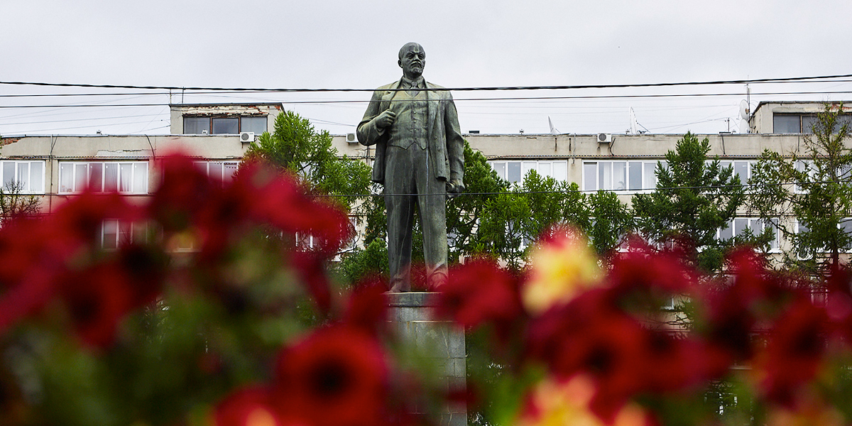 Выдающиеся работы забытого местного скульптора Владимира Далецкого