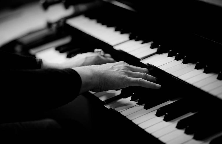 «Хиты и изыски»: орган, шикарный вокал и вечная классика