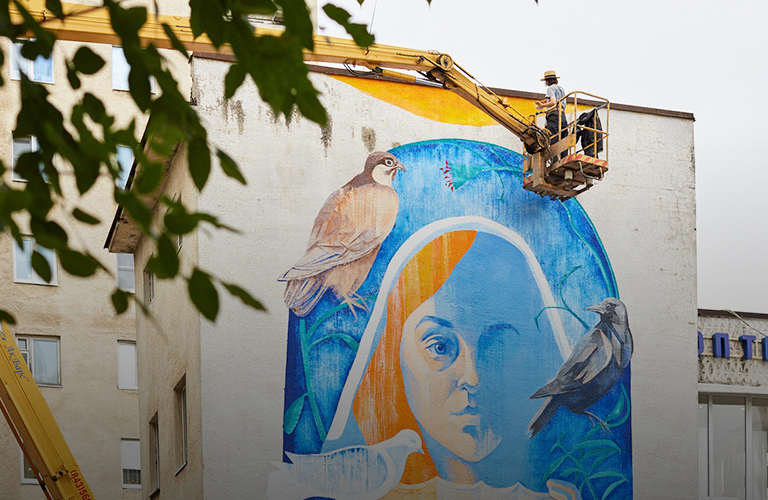 Этим летом фасады владимирских зданий украсят большим количеством масштабных рисунков