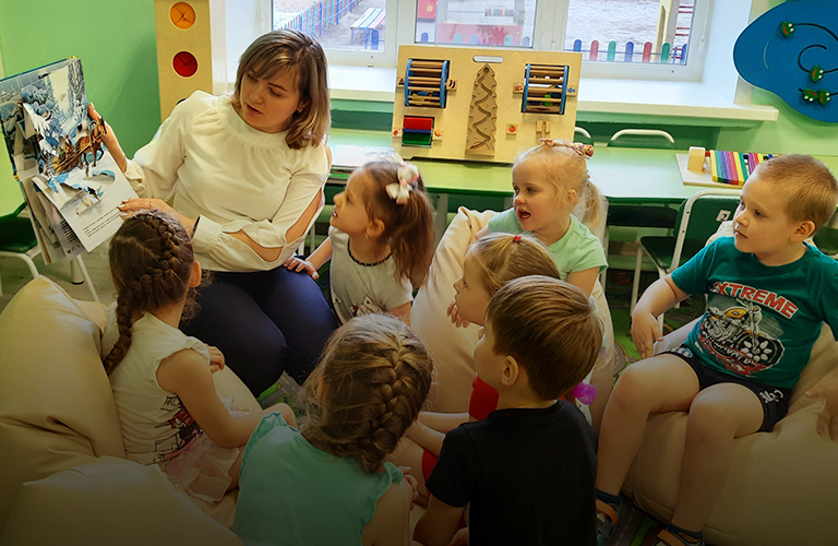 «С детьми надо на равных»: лучшие педагоги города о секретах своей работы