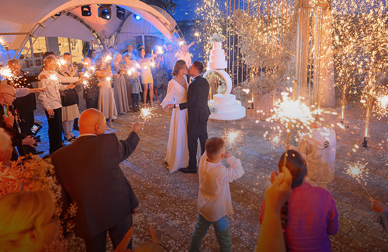 Свадьба wedding-специалиста: три города, три праздника и фейерверк в центре Москвы
