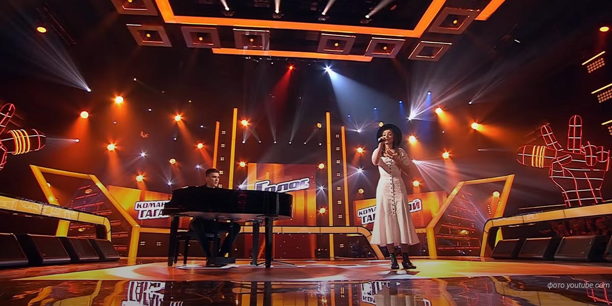 “Я довольна!”: владимирская певица победила в “Поединке” на шоу “Голос”