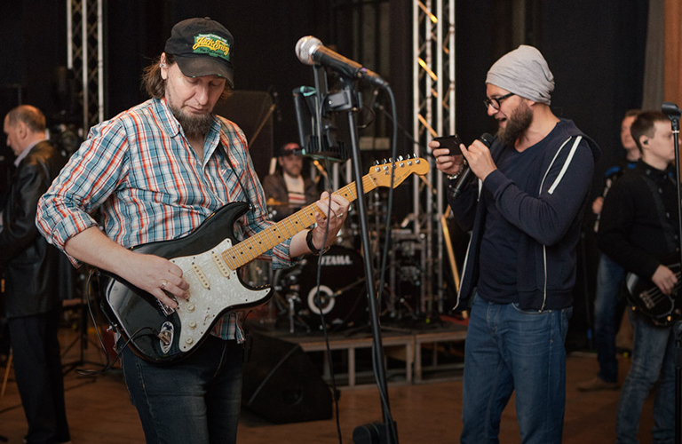 «Буковки» — новая песня для школьных линеек от группы «Рекорд Оркестр»