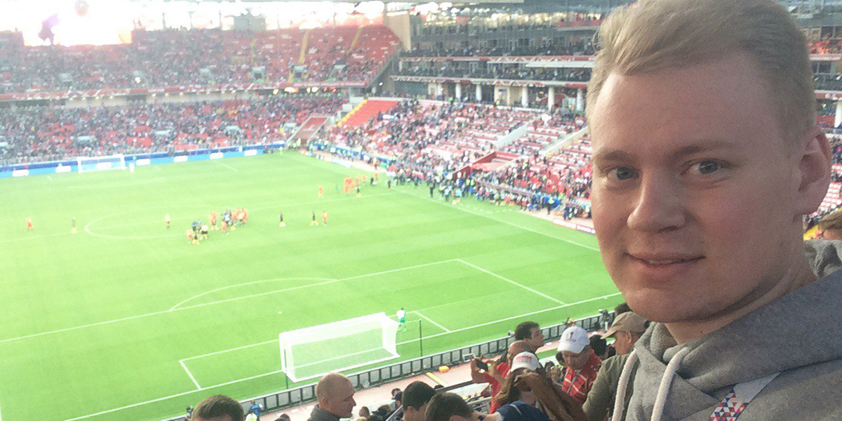 Преданный болельщик «Локомотива»: «Никогда не назначу дату свадьбы на день матча»