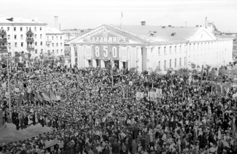 День города в ретроспективе, или Как отмечали праздник 15, 30 и 60 лет назад