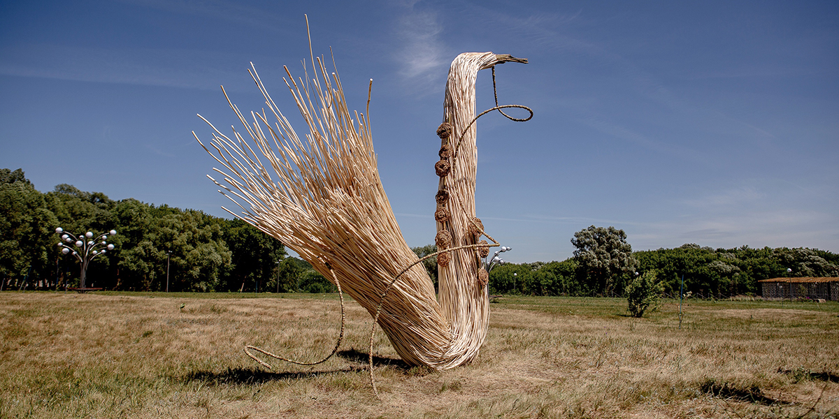 Саксофон из веток ивы в Муслюмово и фестиваль ленд-арта во Владимире